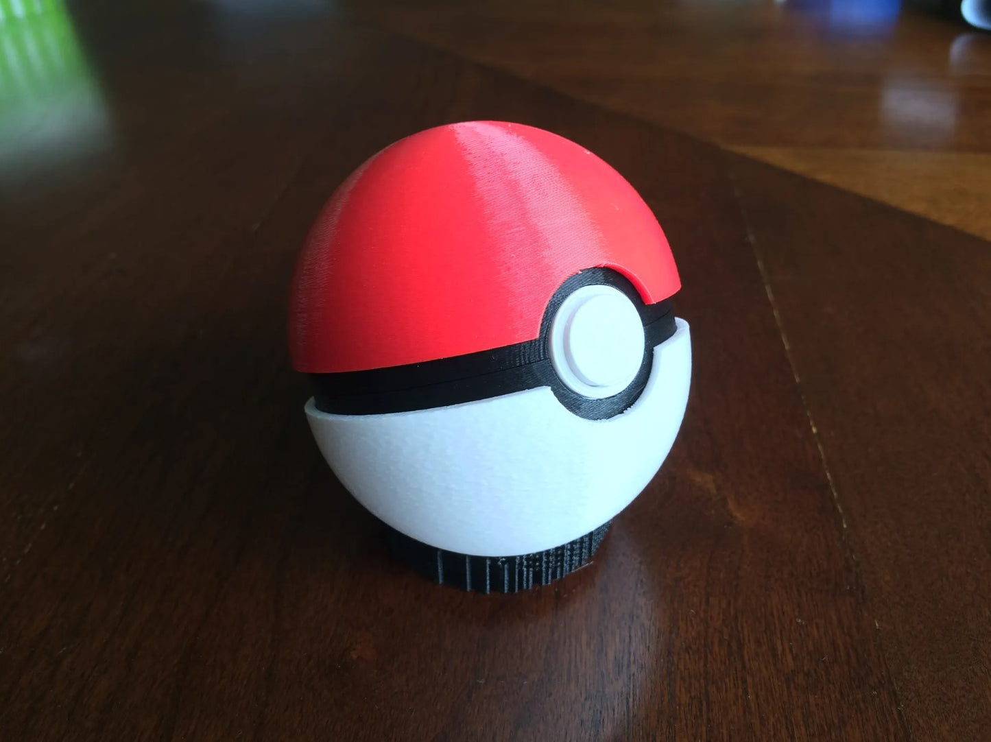 Pokémon Pokéball Aufklappbares Überraschungsspielzeug