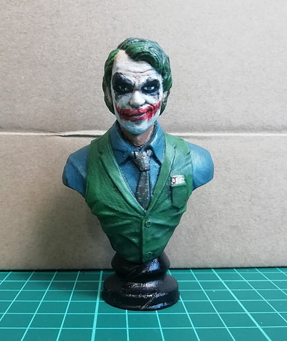 Joker The Dark Knight Bemalte Figur 15 cm