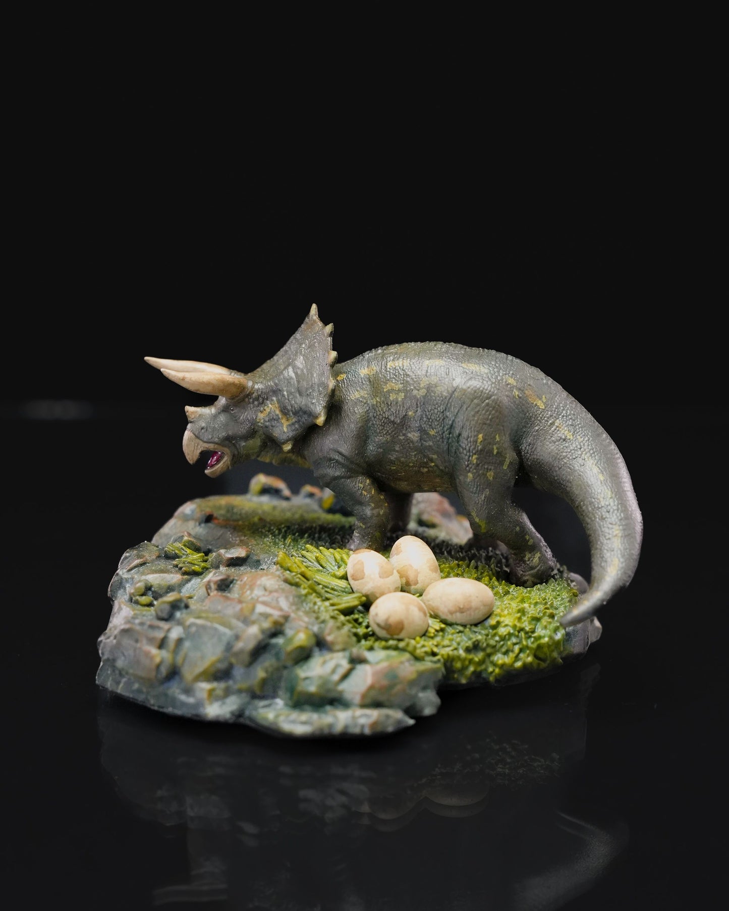 Jurassic Park Triceratops Dinosaurier Figur Objekt 25CM Groß