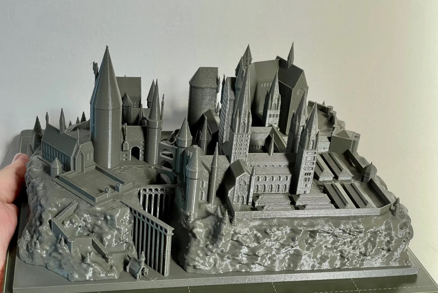 Hogwarts Schule für Hexerei und Zauberei Harry Potter Modellfigur (Große Ausführung)