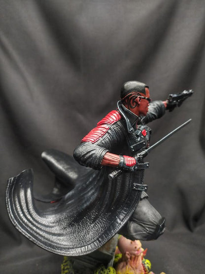 Blade: Klinge mit zwei Seiten 8K UHD Bemalte Figur 30 CM (GROSSE GRÖSSE)