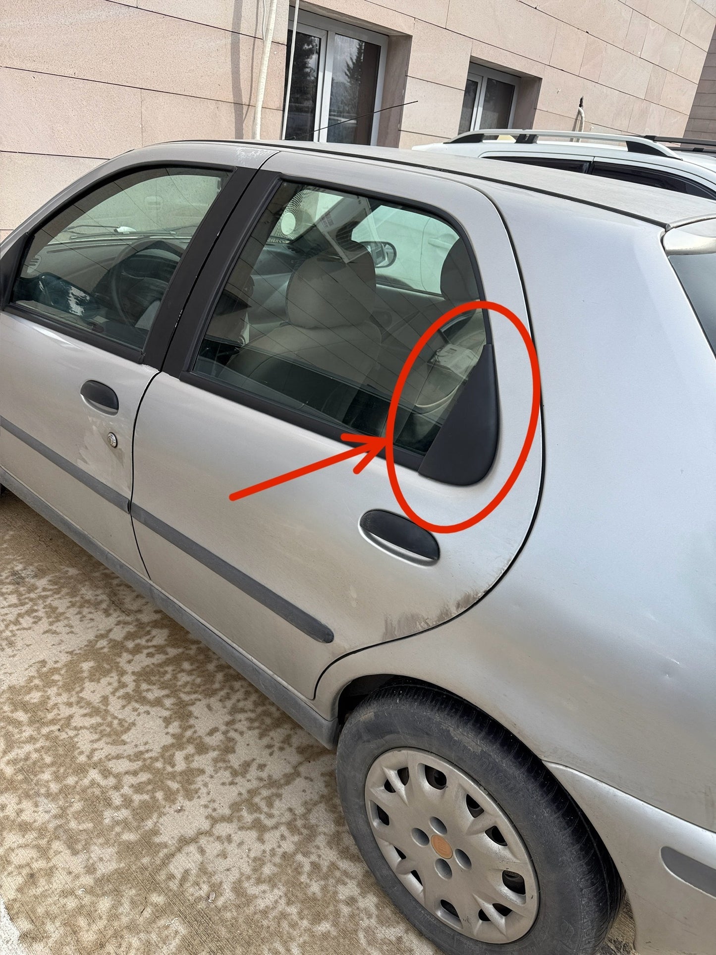 Fiat Palio Hintertür Außenecke Dreieck 715284SX