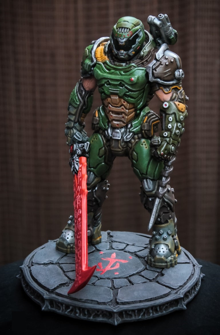 Doom Guy Eternal Bemalte Figur 26 cm (Riesengröße)
