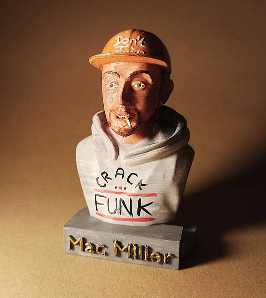 Mac Miller Boyalı Büst 12 Cm