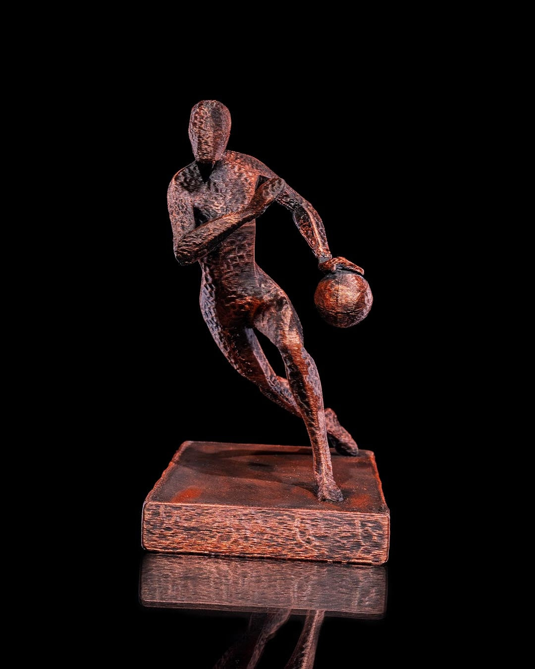 Athletische Olympische Basketballspieler Dekofigur 20CM GROSS