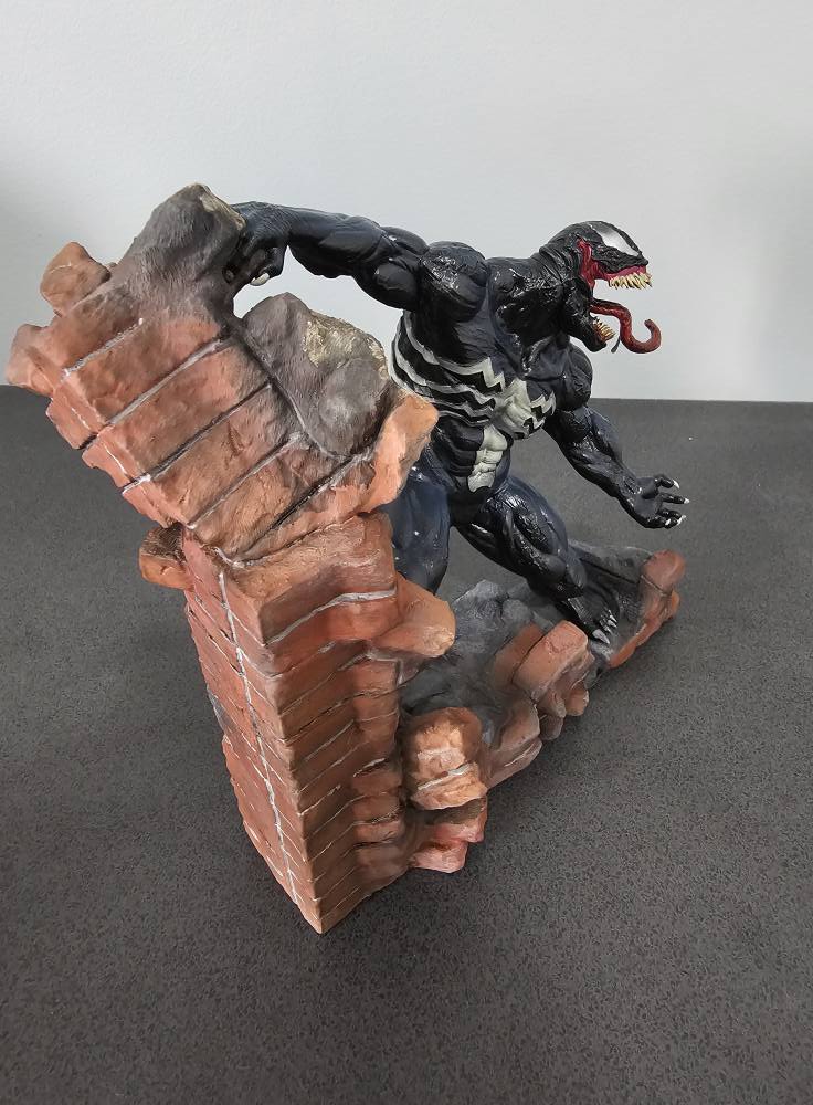 Spiderman VS Venom Ewiger Feind 2K Diorama Bemalte Figur 25 cm