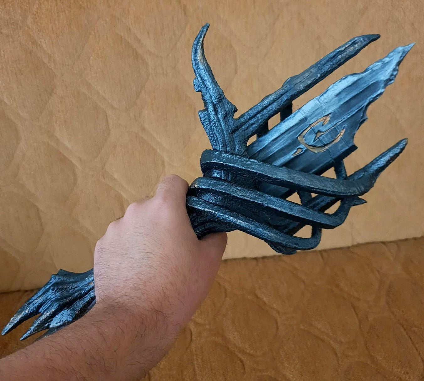 Rings Of Power Theos Schwert von Sauron, Böses Schwert 42 cm Lotr (Originalgröße)
