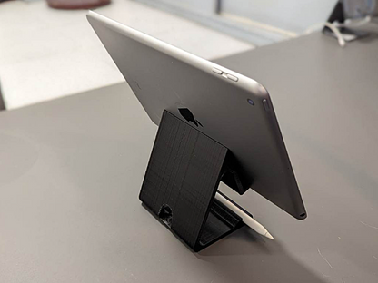 iPad Ständer mit Stiftfach 7 cm