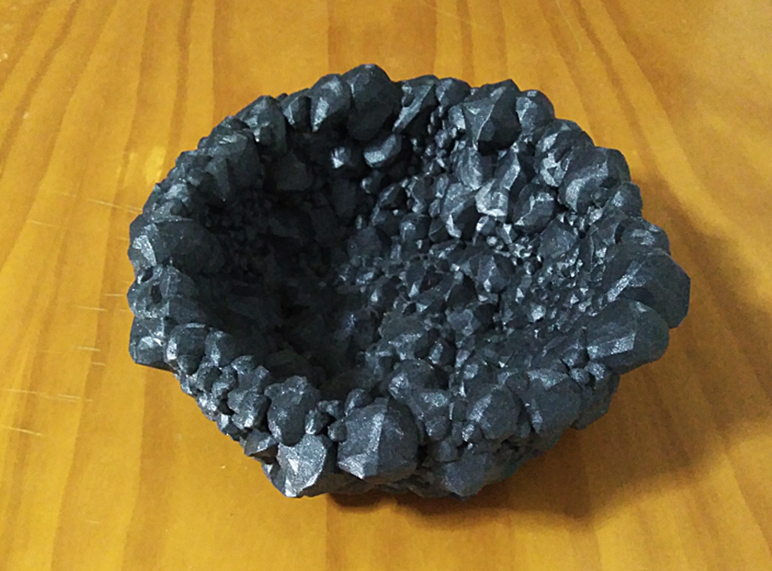 Schale in Mineralien-Fels-Optik (15 cm Durchmesser)