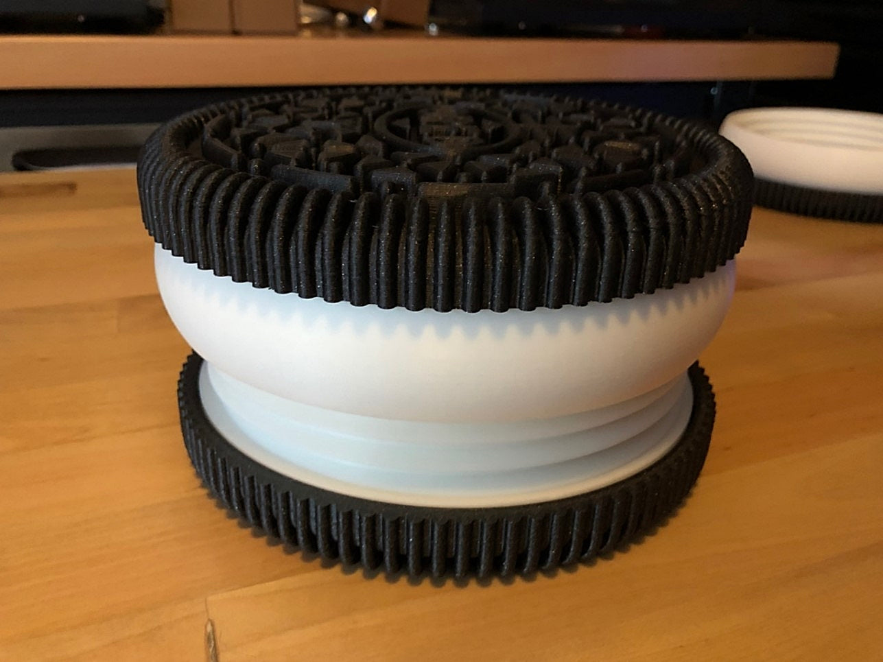 Oreo-förmige Aufbewahrungsbox, 15 cm Durchmesser