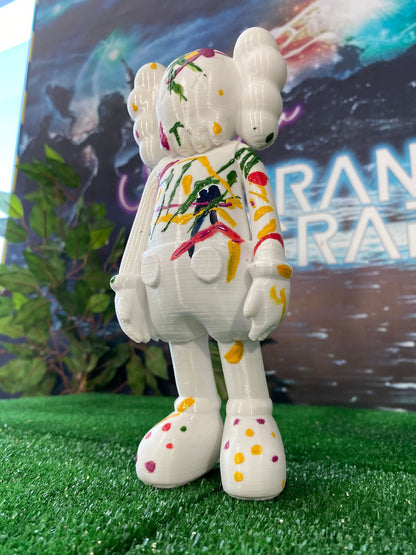 Kaws Thinking Bemalte Figur 23 cm Höhe