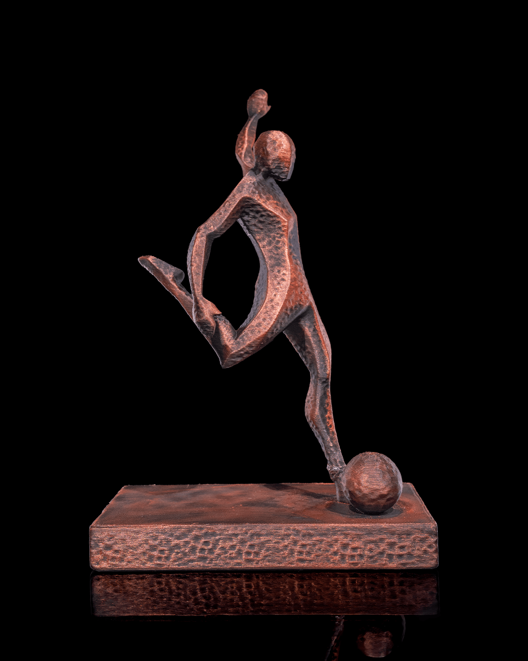 Sportliche Olympia-Fußballer Deko-Figur 20CM GROSS