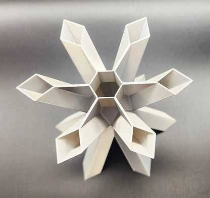 Schneeflocke Einzigartige dekorative moderne Vase (Kunststoff, 18 cm Höhe)