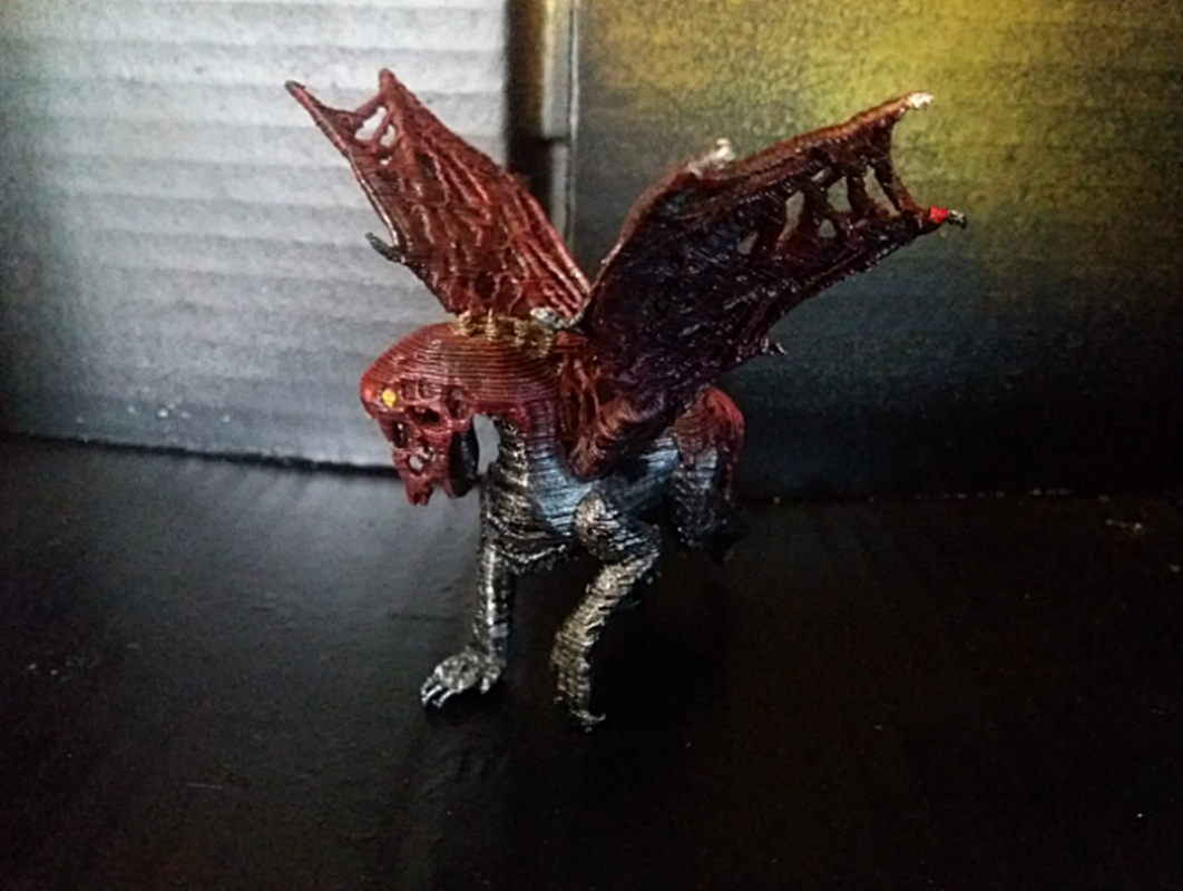 Vaal Hazak Bemalte Figur 10 cm