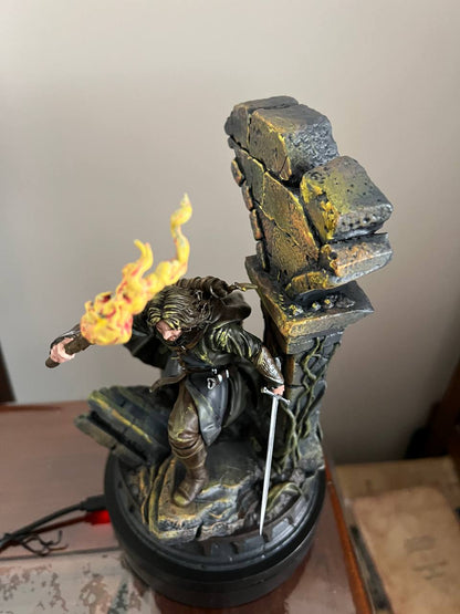 Aragorn auf dem Pfad der Toten Der Herr der Ringe Lotr 20 cm bemalte Figur (Groß)