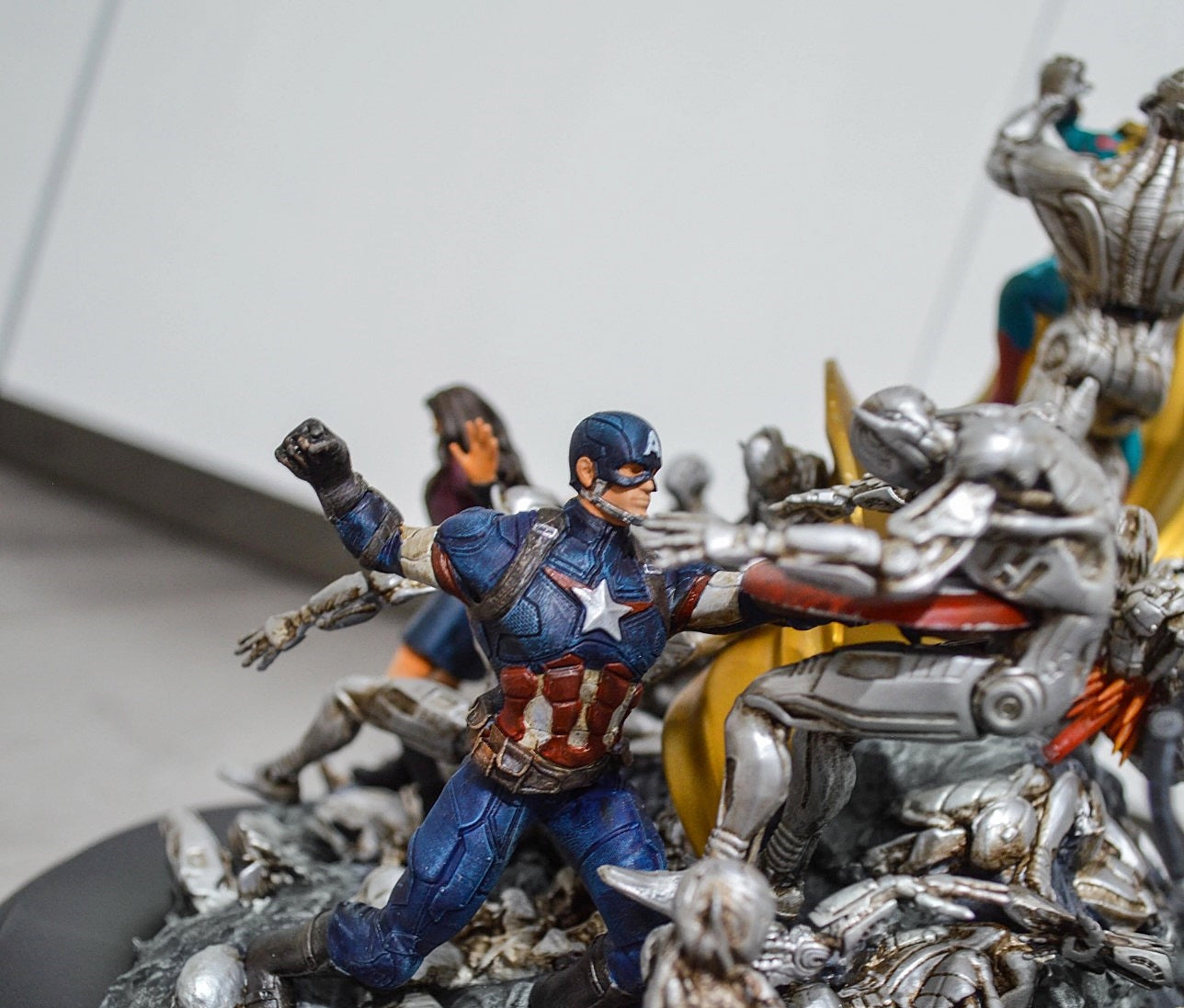 Unbesiegbar Marvel Avengers Age of Ultron Figur bemalt 40 cm (Mega Größe)