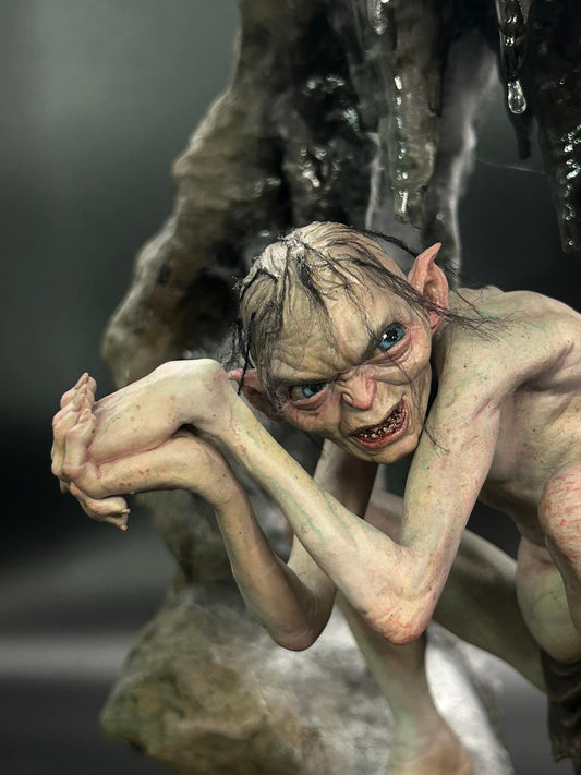 Yüzüklerin Efendisi Gollum Yasak Havuz Figürü 25 Cm