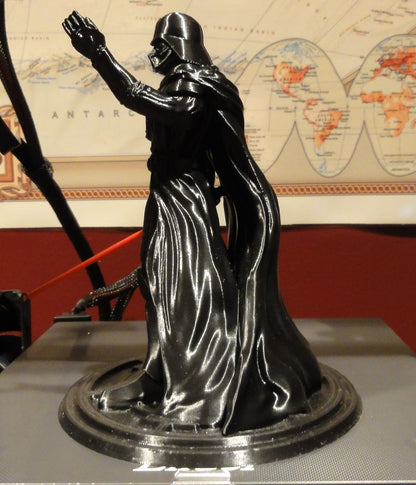 Darth Vader fordert heraus Star Wars Bemalte Figur 23 cm (Groß)
