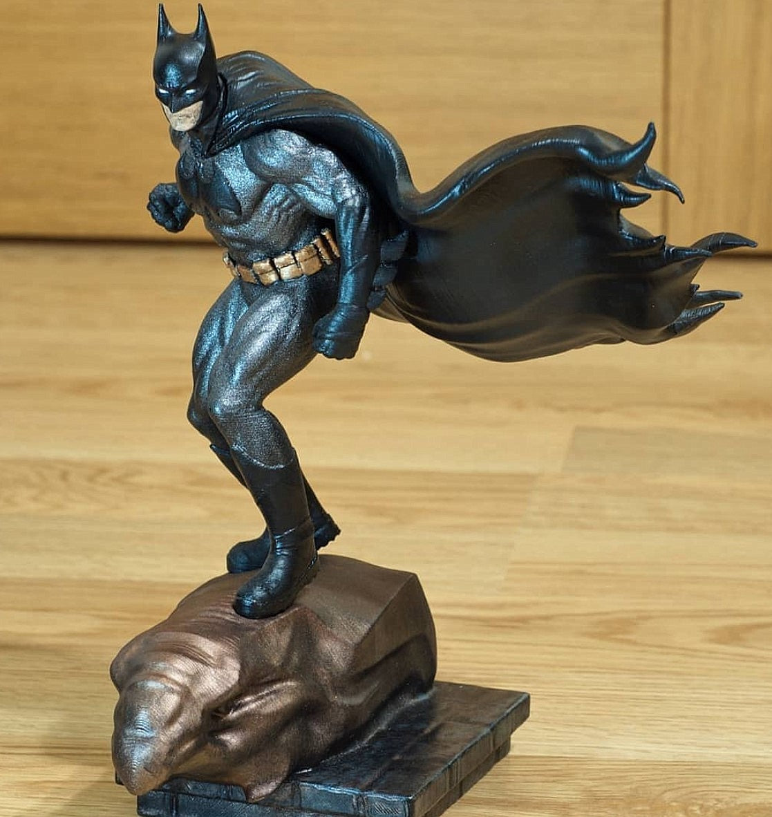 Batman Dark Knight Bemalte Figur 26 cm (Riesengröße)
