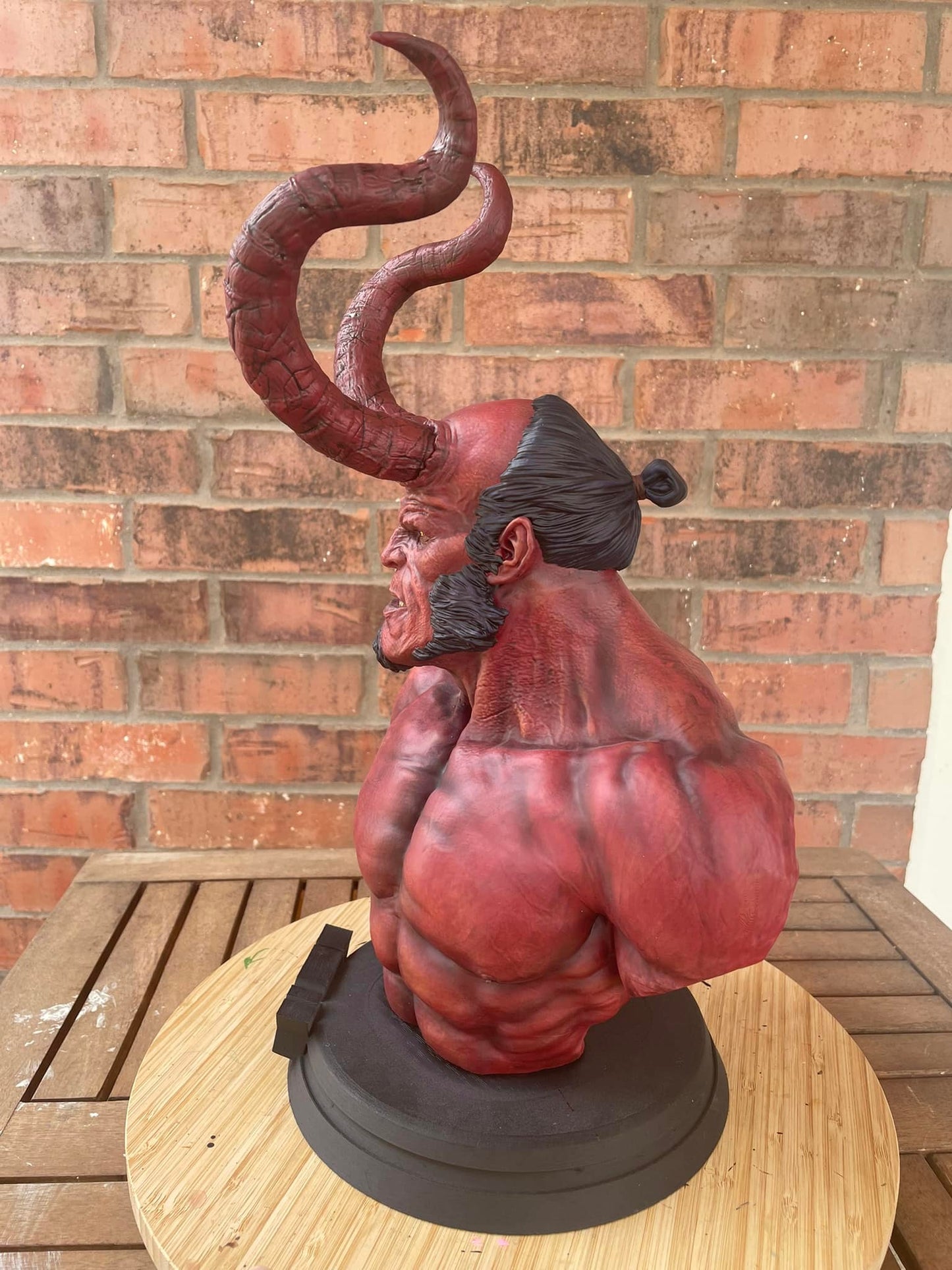 Hellboy Marvel Büste Bemalte Figur 15 cm
