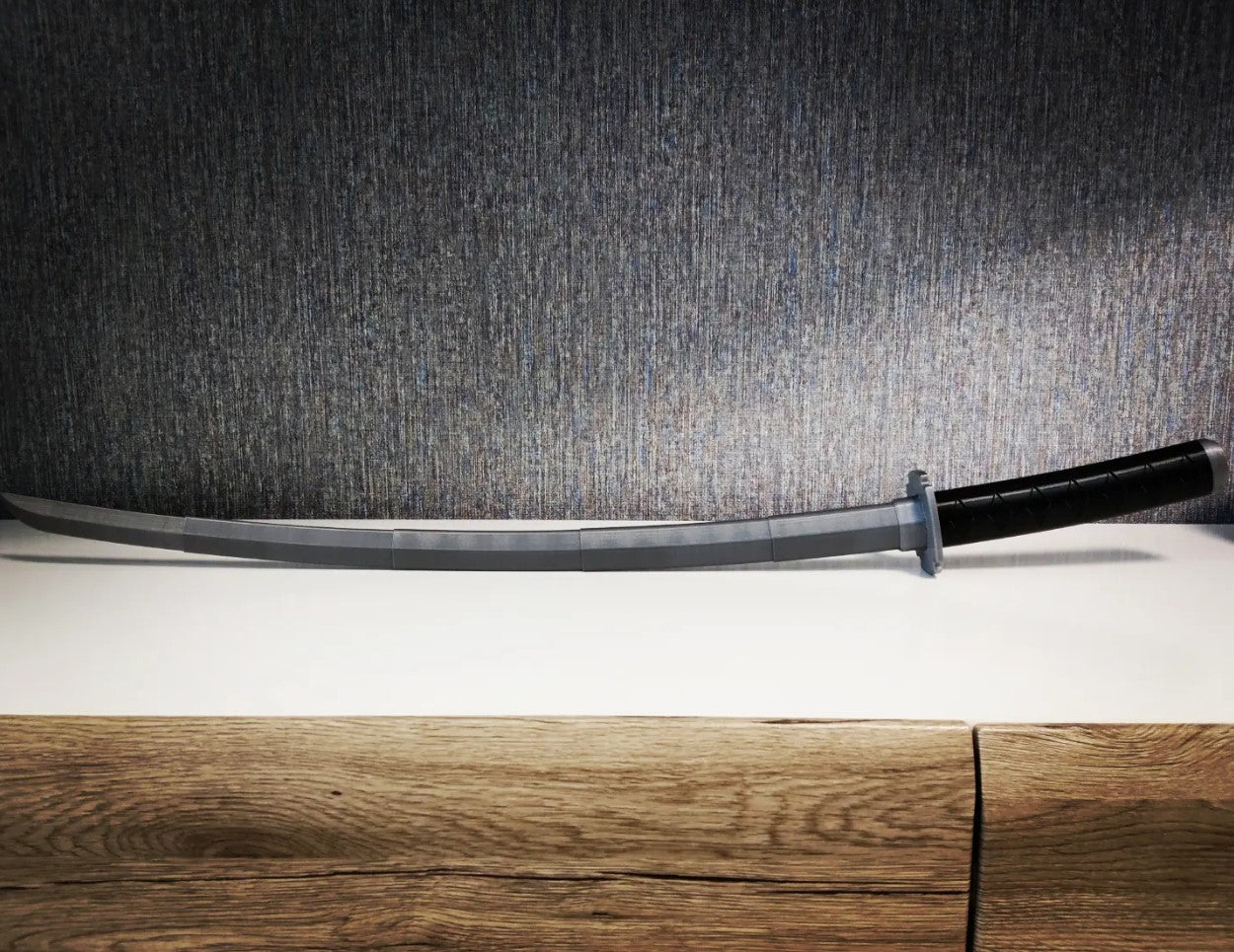 Japanisches Katana-Schwert, aufklappbar und beweglich