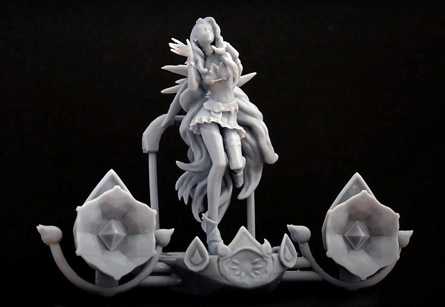 Seraphine Champion-Figur