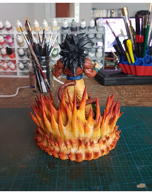 Dragon Ball GT Goku SSJ4 Bemalte Figur 20 cm