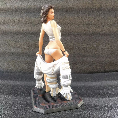 Ellen Ripley Alien Unterwasser Bemalte Figur 25 cm
