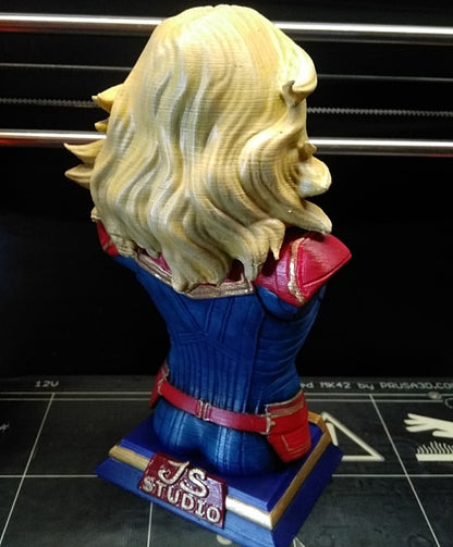 Captain Marvel Bemalte Büste Figur 15 cm