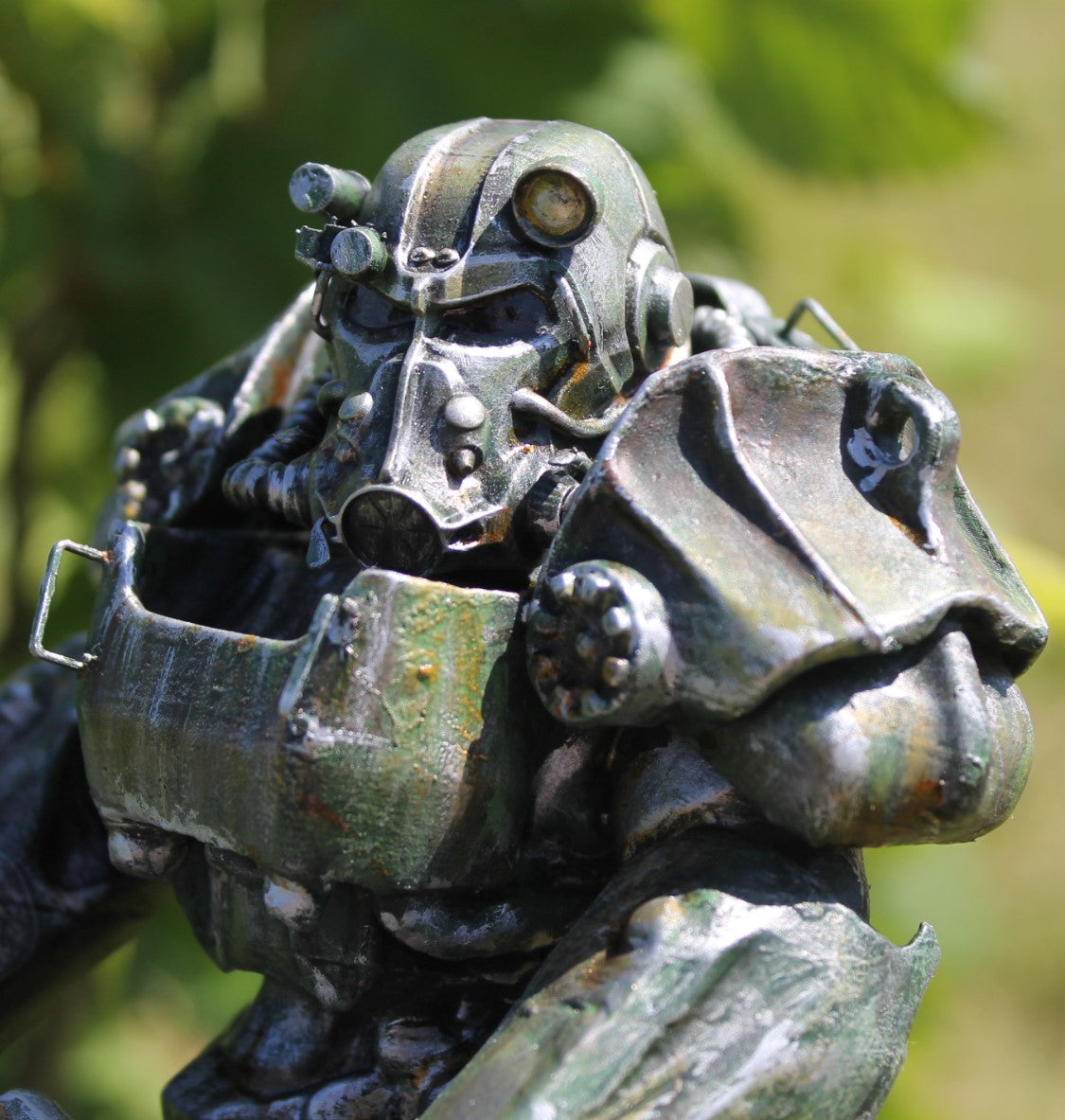 Fallout T60 Painted Figure 26 cm (Giant Size)