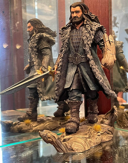 König Thorin Eichenschild Der Hobbit Herr der Ringe Bemalte Figur 25 cm