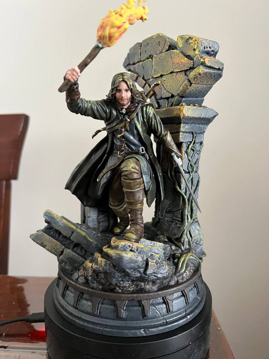 Aragorn Ölüler Yolu'nda Yüzüklerin Efendisi Lotr 20 Cm Boyalı Figür (Büyük Boy)