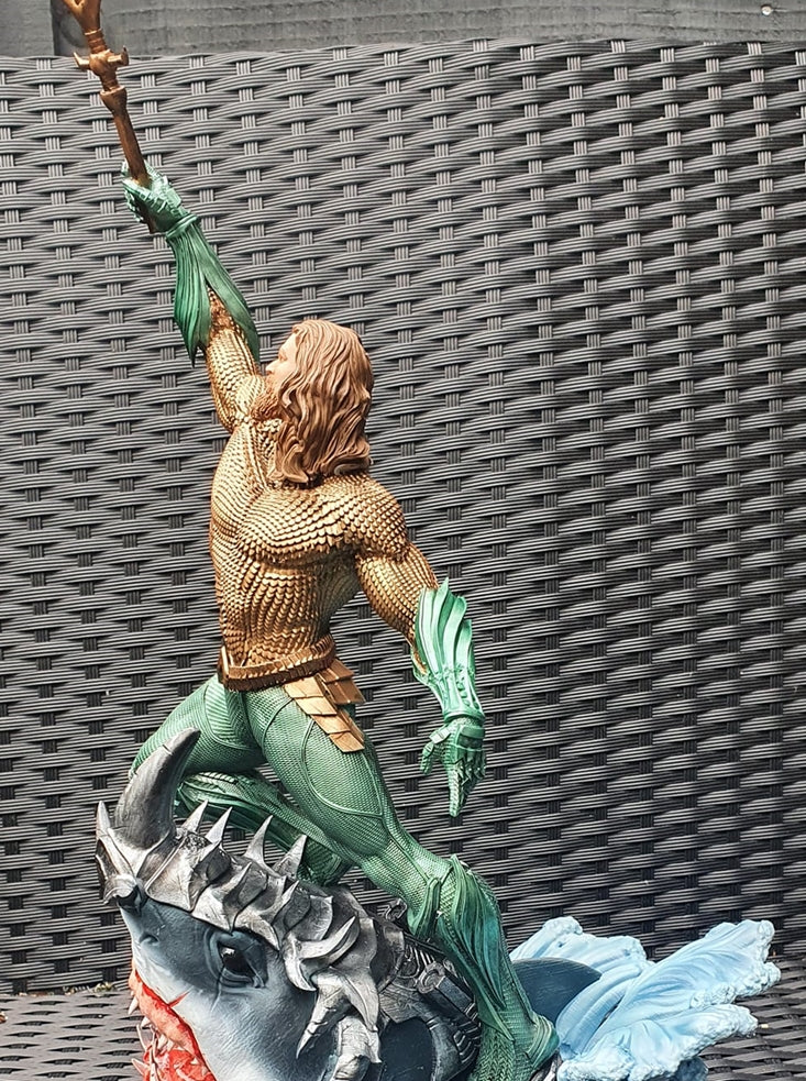 Aquaman Herrscher von Atlantis Bemalte Figur 35 CM (Mega Größe