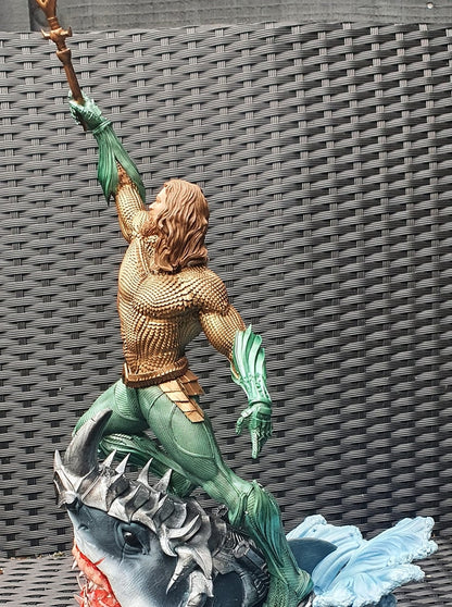 Aquaman Herrscher von Atlantis Bemalte Figur 35 CM (Mega Größe