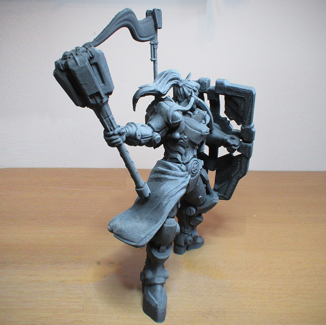 Brigitte Ovewatch Figür 25 cm