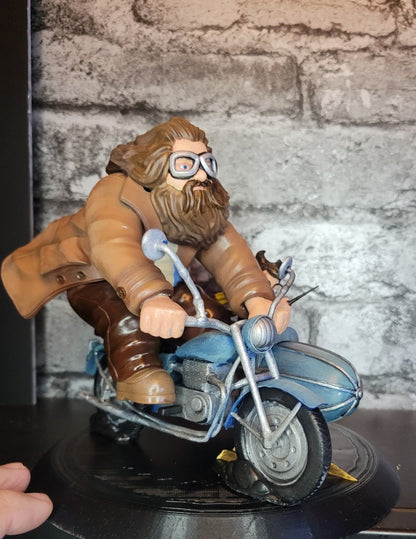 Rubeus Hagrid und Harry Potter auf dem Weg nach Hogwarts, bemalte Figur, 20 cm