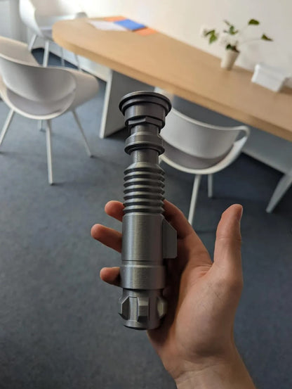 Star Wars Bewegliches, ausfahrbares Lichtschwert Modell V1 (ohne Licht)