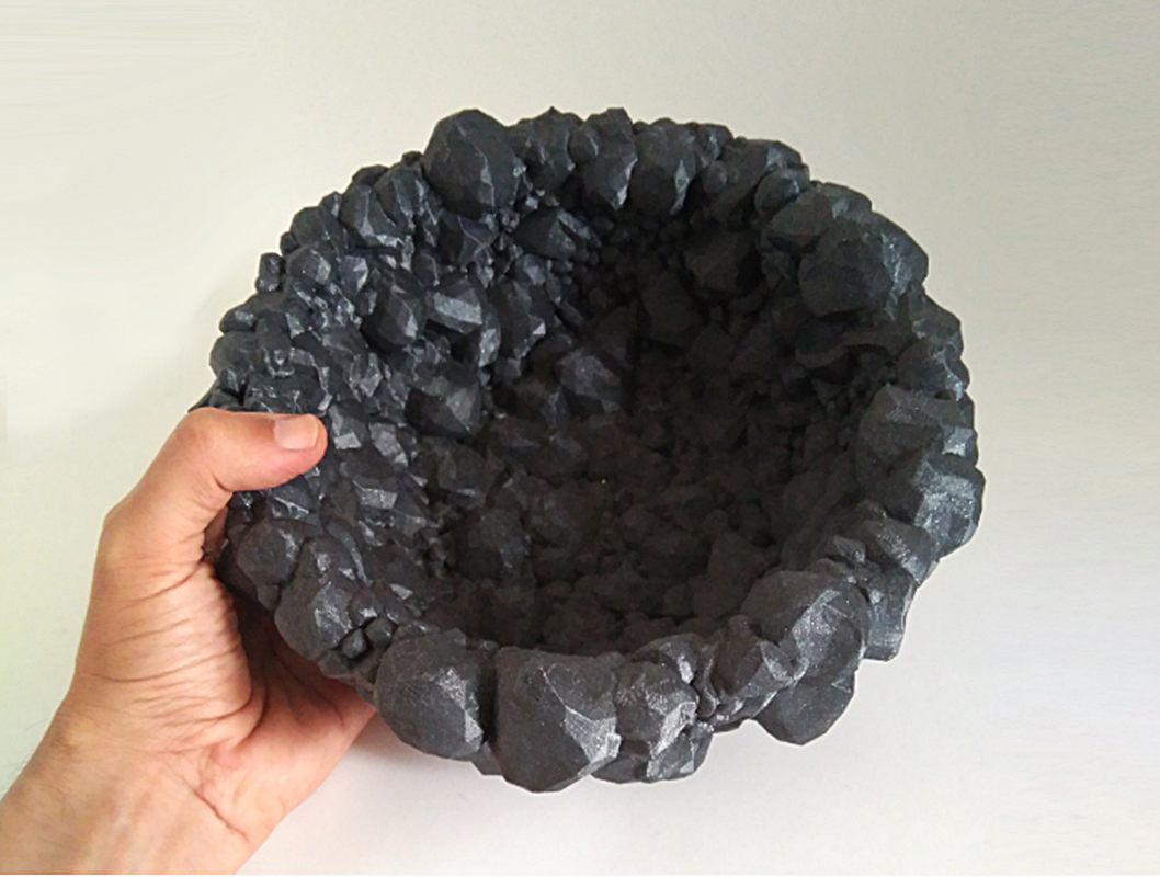 Schale in Mineralien-Fels-Optik (15 cm Durchmesser)