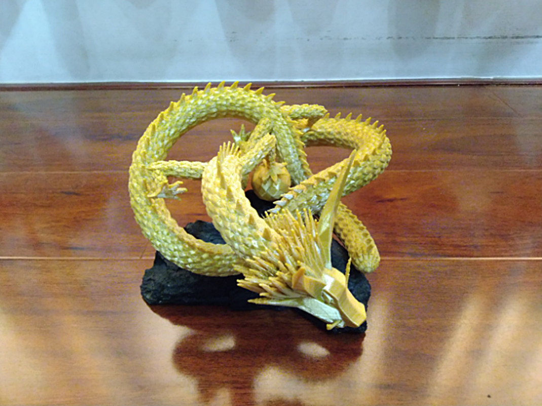 Torus Düğümü Ejderha Boyalı Figür 12 Cm