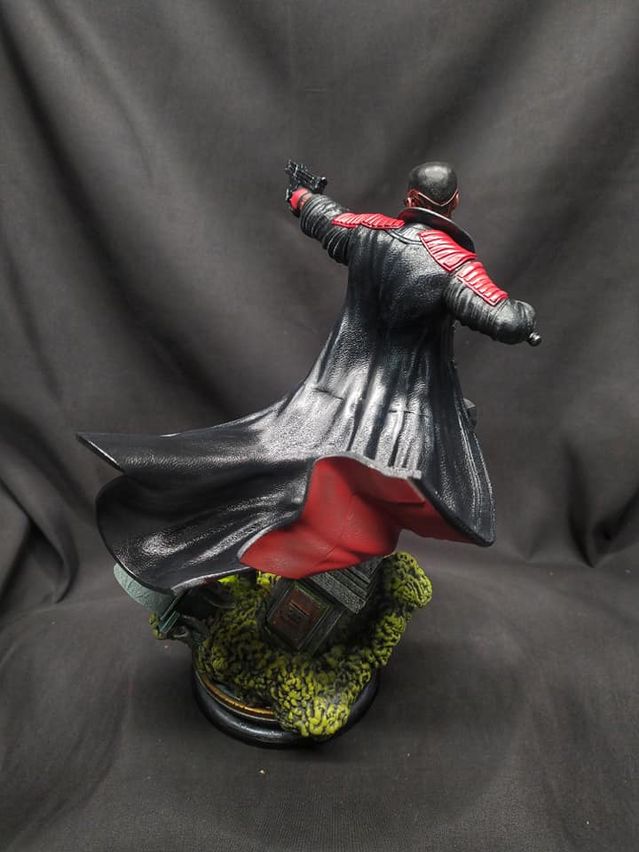 Blade: Klinge mit zwei Seiten 8K UHD Bemalte Figur 30 CM (GROSSE GRÖSSE)