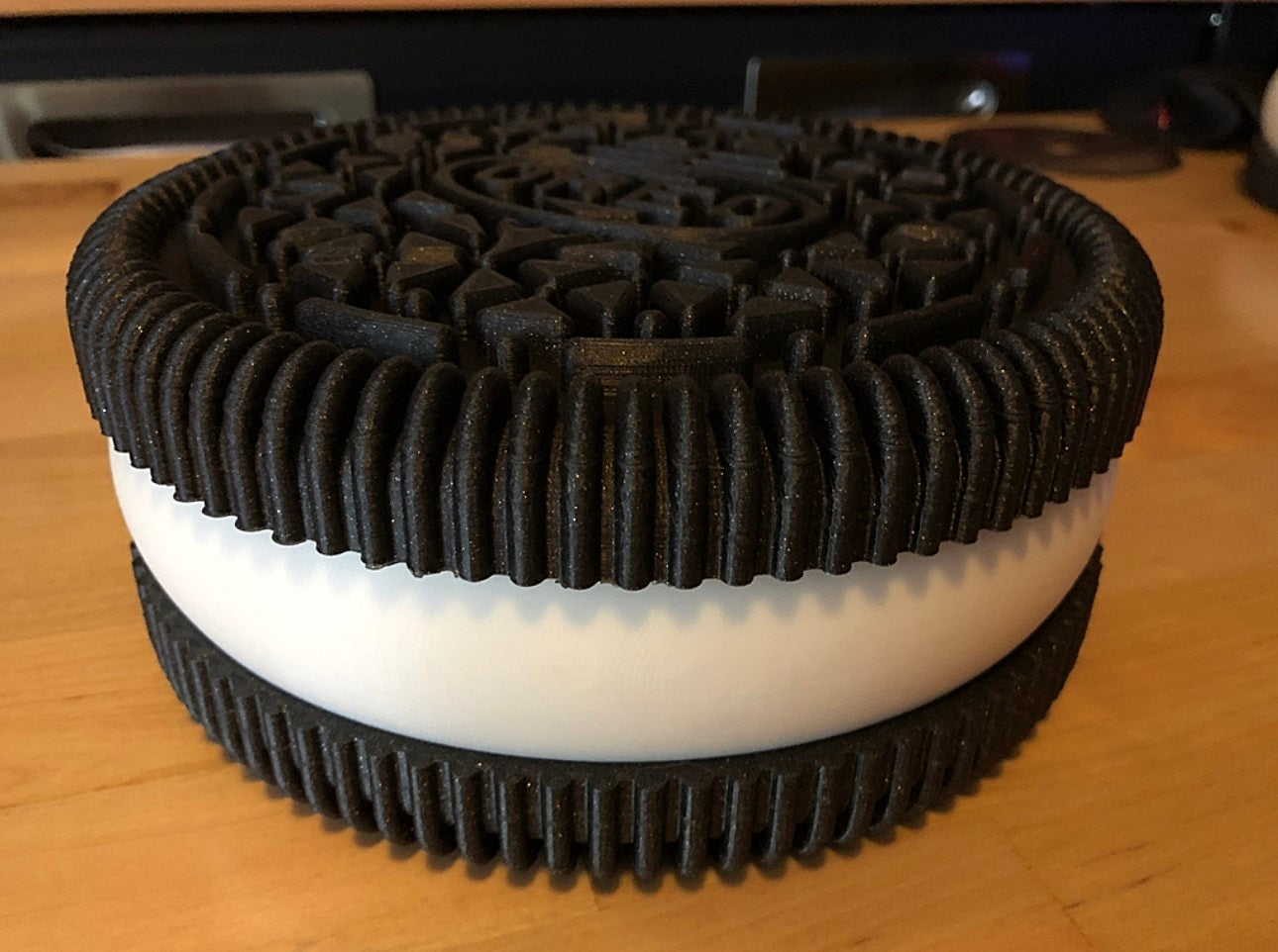 Oreo-förmige Aufbewahrungsbox, 15 cm Durchmesser