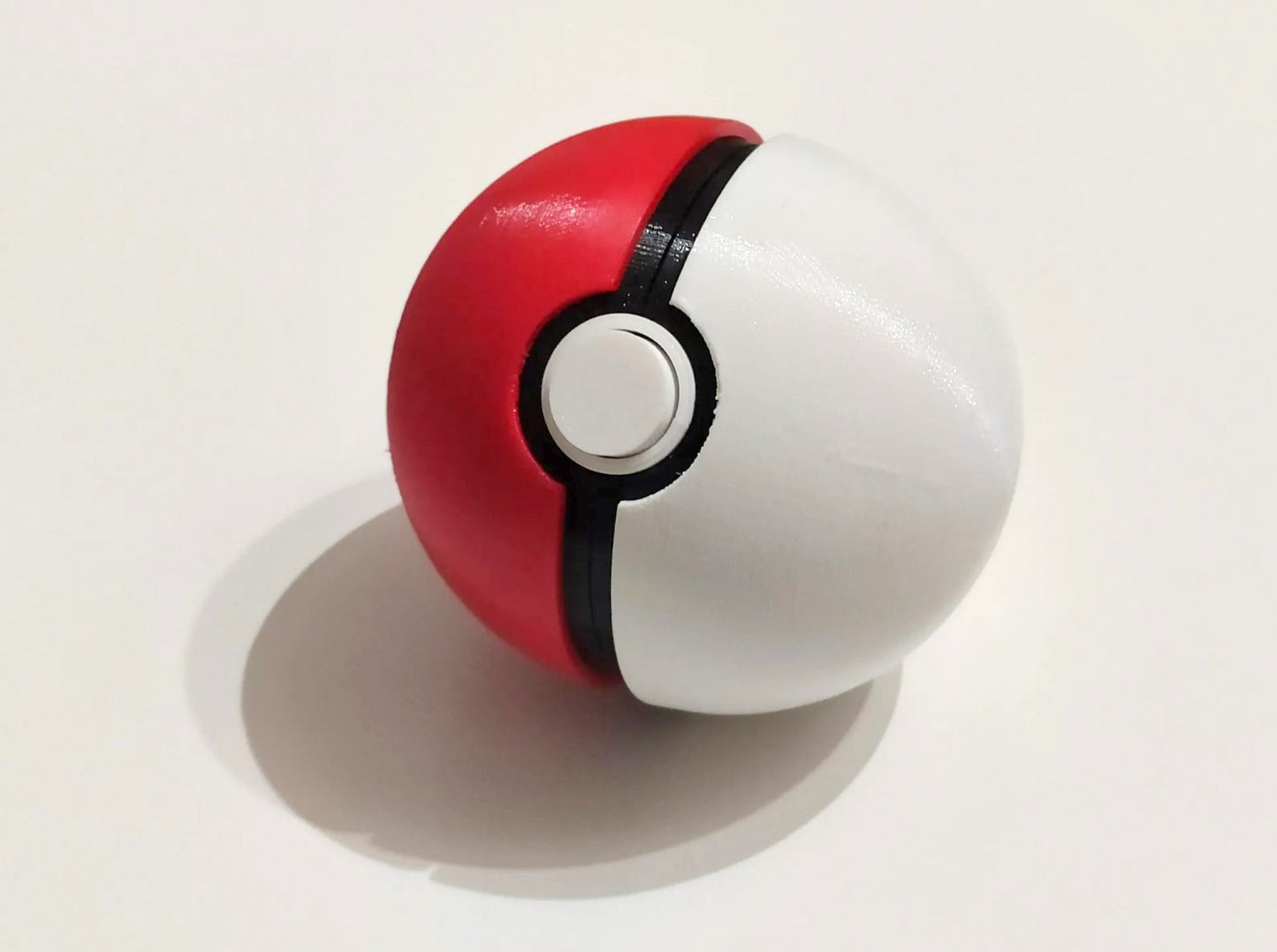 Pokémon Pokéball Aufklappbares Überraschungsspielzeug