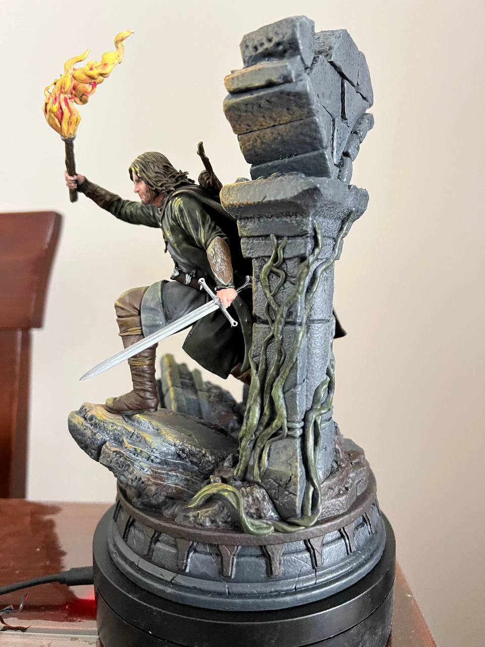 Aragorn auf dem Pfad der Toten Der Herr der Ringe Lotr 20 cm bemalte Figur (Groß)