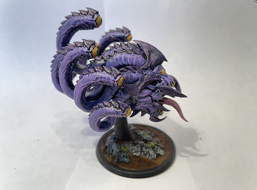 Beholder Bemalte Figur 20 cm