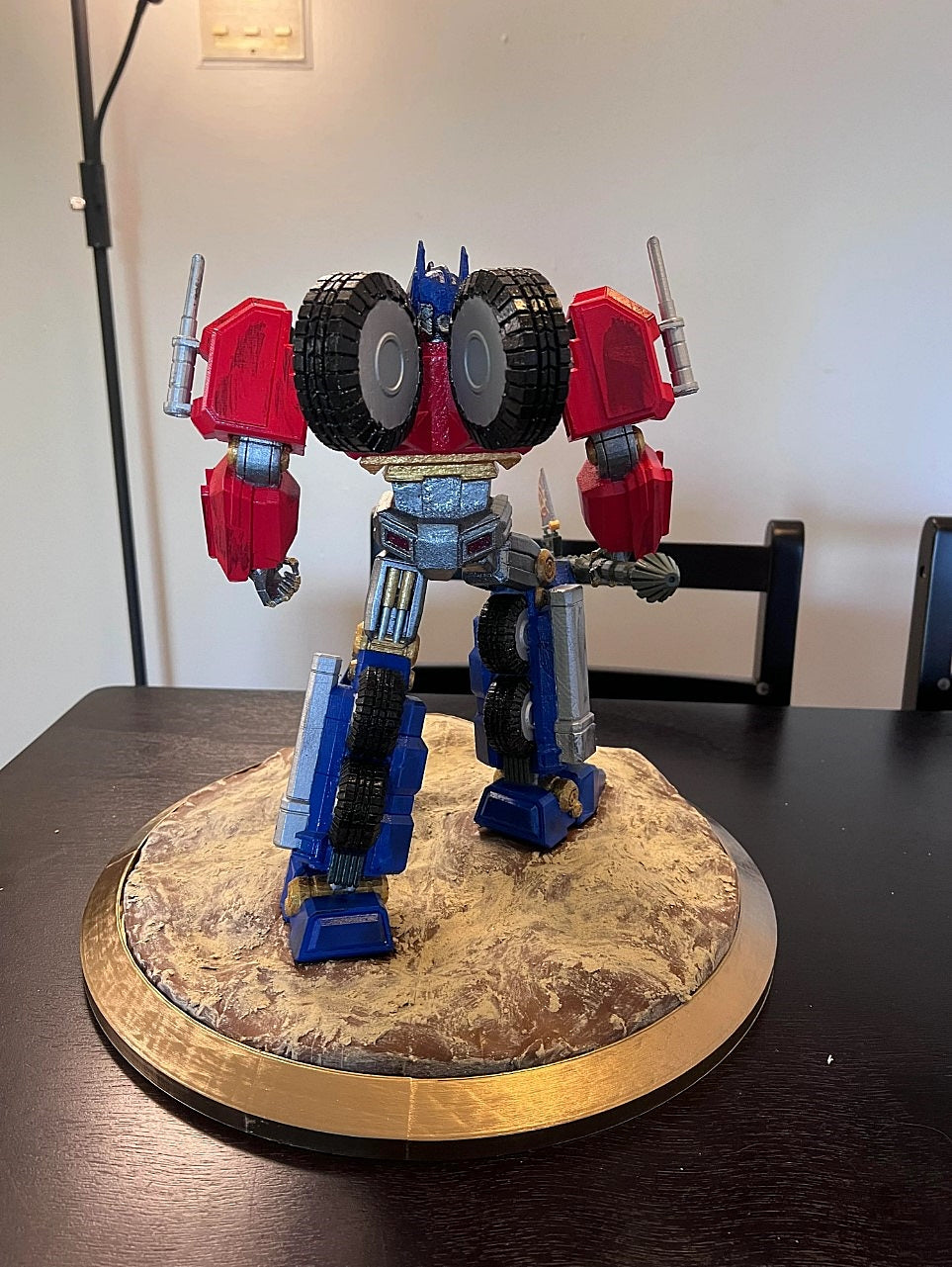 Optimus Prime Krieg um Cybertron Transformers Bemalte Figur 30 cm (Mega Größe)